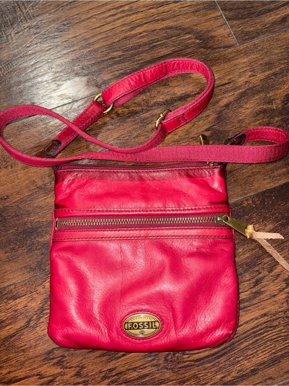Fossil Pink-Red Leather Crossbody Bag